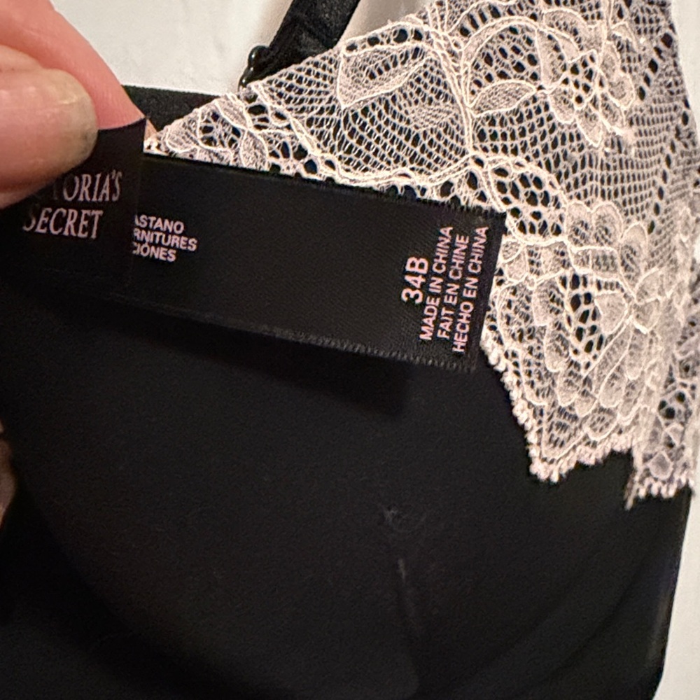 Victoria's Secret Black and light pink nighty - Picture 3 of 3